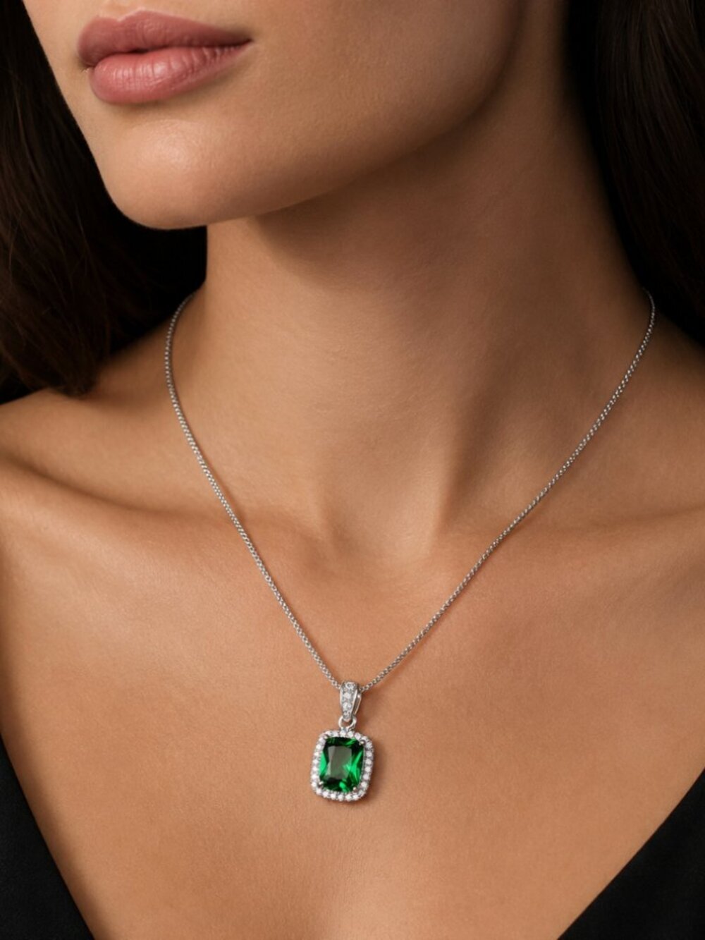 NEW 925 Sterling Silver Emerald Diamond Necklace